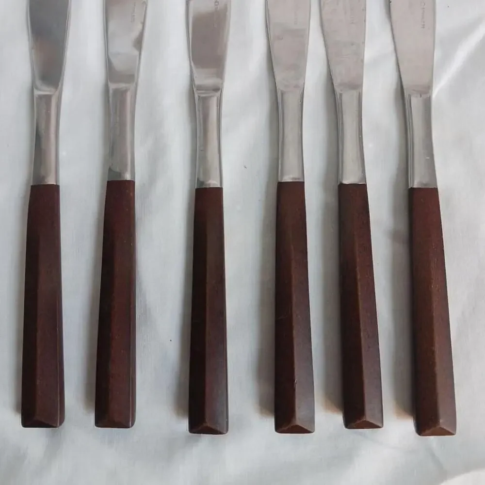 Lot of 6 MCM Woodwind Japan Stainless Butter Knives